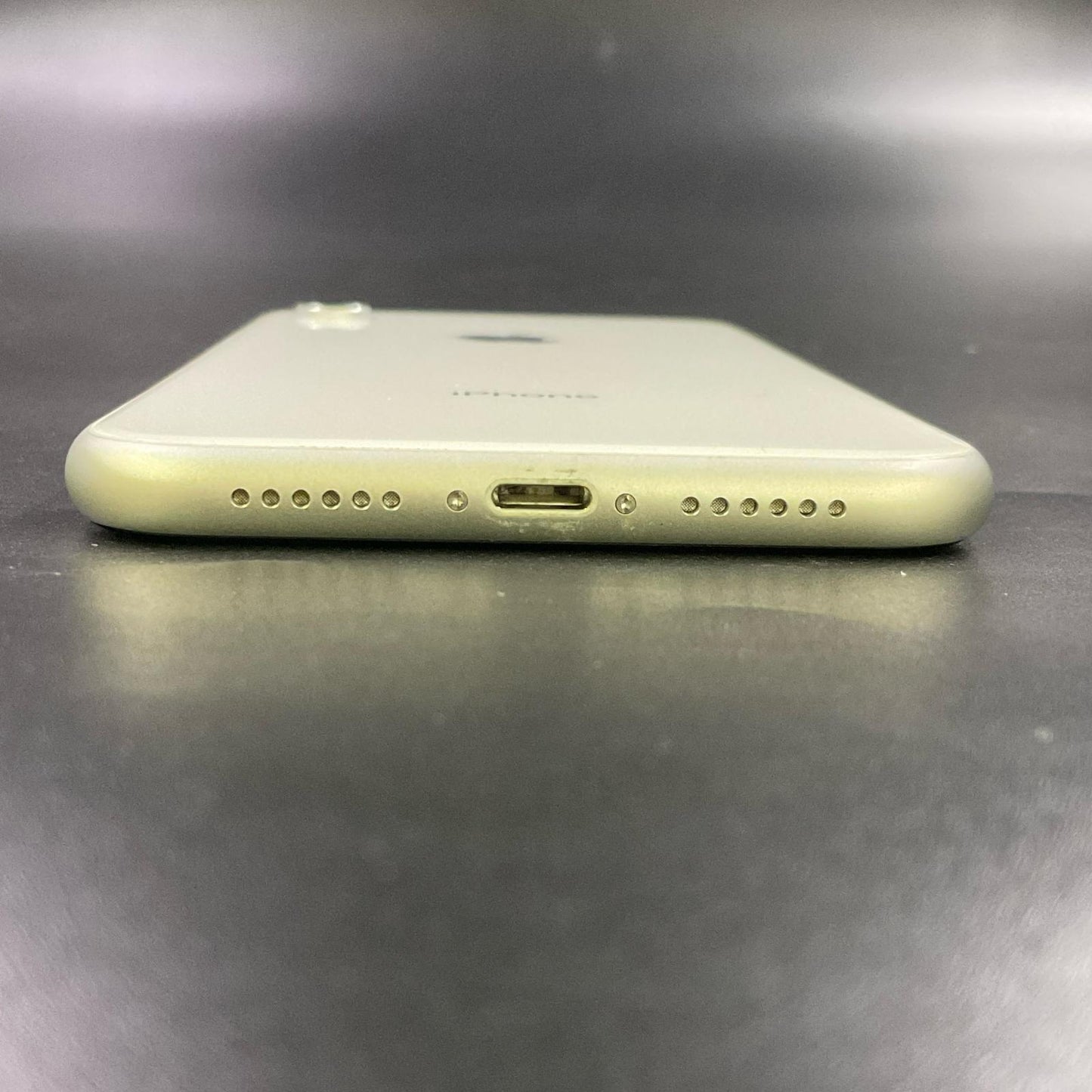 【全額返金保証】【最速発送】Apple iPhone iPhone XR 256GB ホワイト SIMフリー 白ロム 美品 動作確認済 77%