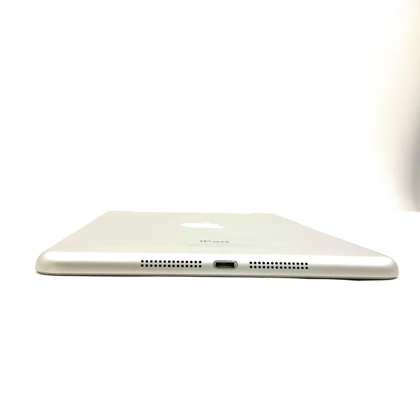 【全額返金保証】【最速発送】Apple iPad mini 7.9インチ 第3世代 16GB シルバー WiFi+Cellular au 美品 動作確認済