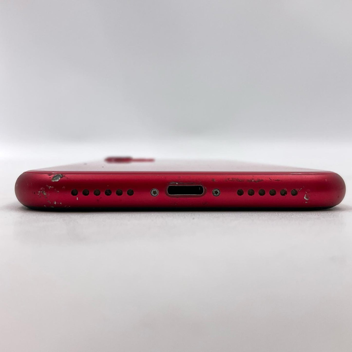【全額返金保証】【最速発送】Apple iPhone iPhone 11 128GB (PRODUCT)RED docomo SIMフリー 白ロム 動作確認済 73%