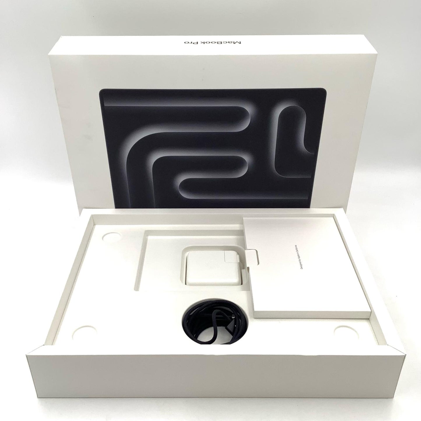 【全額返金保証】【最速発送】Apple MacBook Pro 14インチ 2023 Apple M3 Pro 18GB 512GB スペースブラック 100% 美品 動作確認済