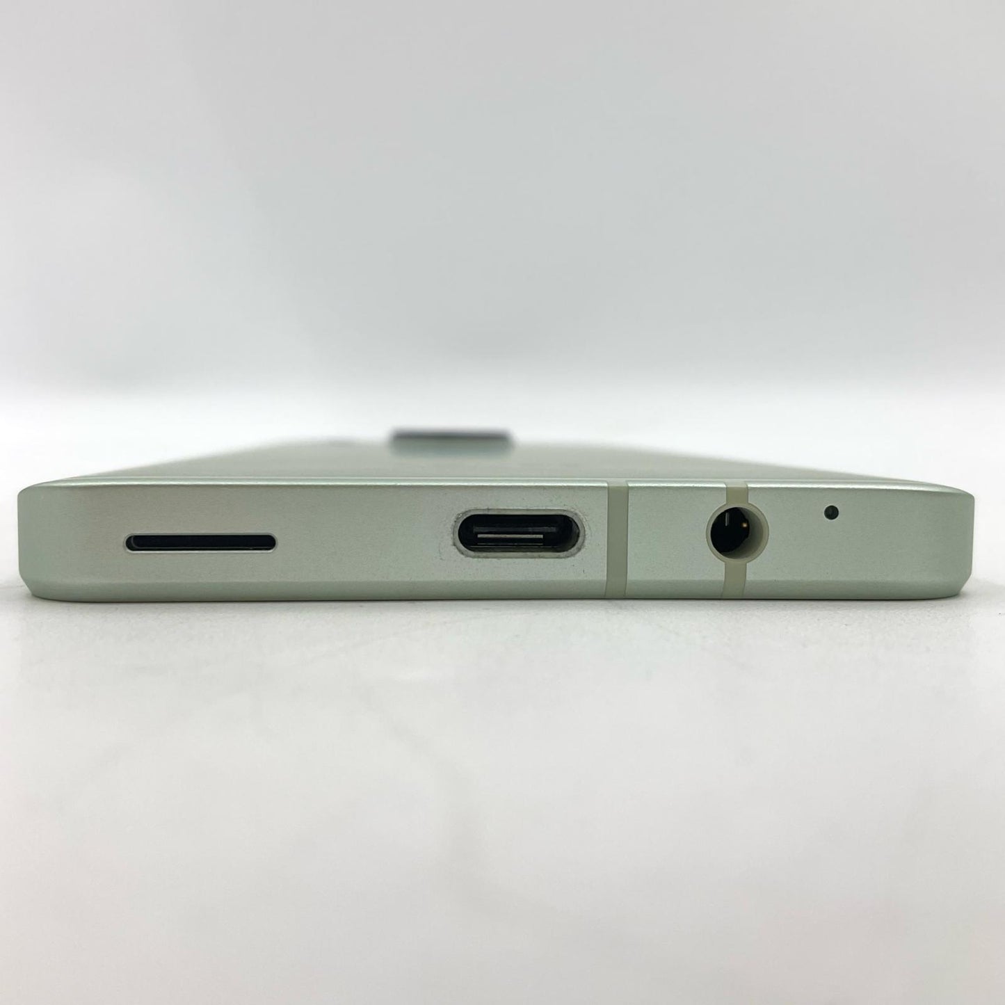 【最速発送】 AQUOS sense8 128GB グリーン系 SIMフリー SH-M26 白ロム【難有】