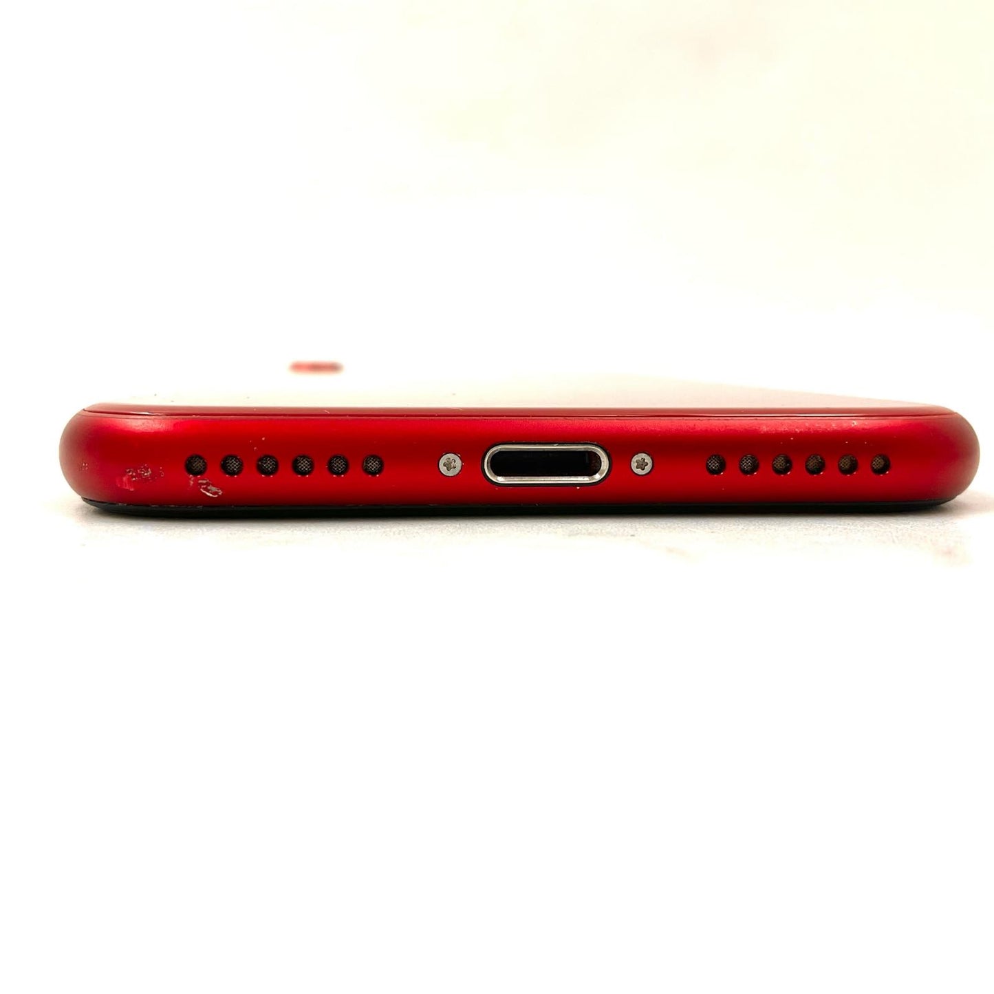 【全額返金保証】【最速発送】Apple iPhone iPhone SE(第3世代) 64GB (PRODUCT)RED au SIMフリー 白ロム 動作確認済 81%