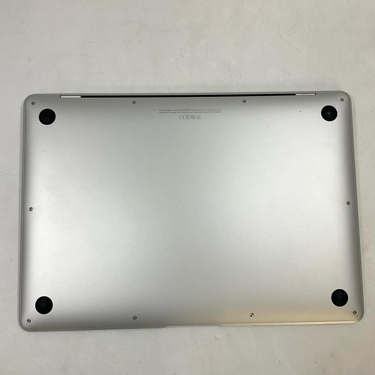 【最速発送】Apple MacBook Air 13.3インチ 2020 M1 8コア 16GB 256GB シルバー 93%【難有】