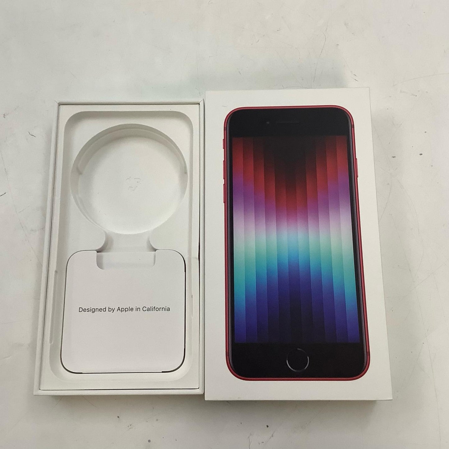 【全額返金保証】【最速発送】Apple iPhone iPhone SE(第3世代) 64GB (PRODUCT)RED au 白ロム 動作確認済 78%