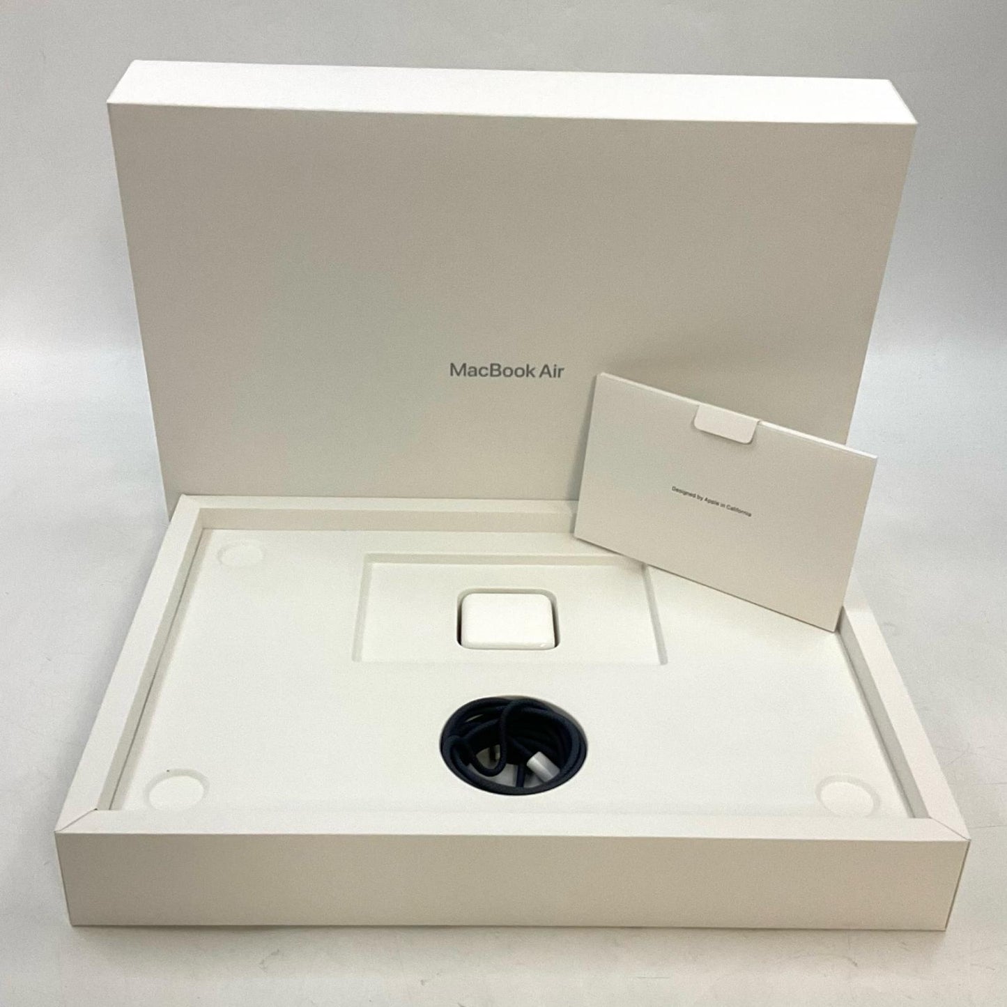【全額返金保証】【最速発送】Apple MacBook Air 15インチ 2025 Apple M4 16GB 512GB ミッドナイト 100% 美品 動作確認済
