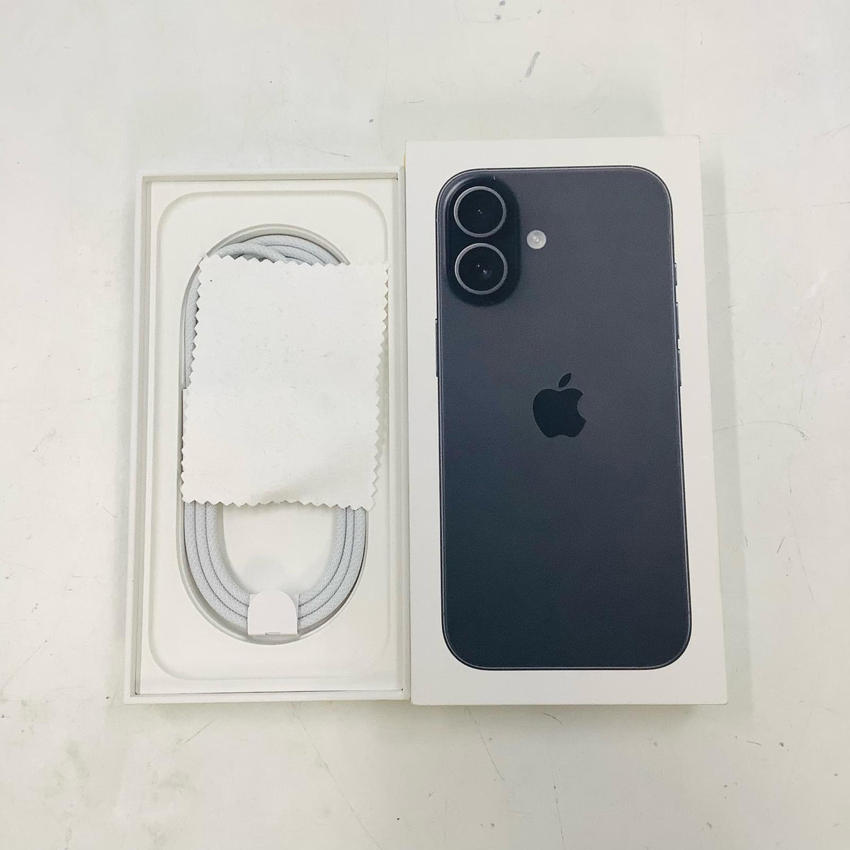 【全額返金保証】【最速発送】Apple iPhone iPhone 12 128GB ブラック docomo SIMフリー 白ロム 動作確認済 77%