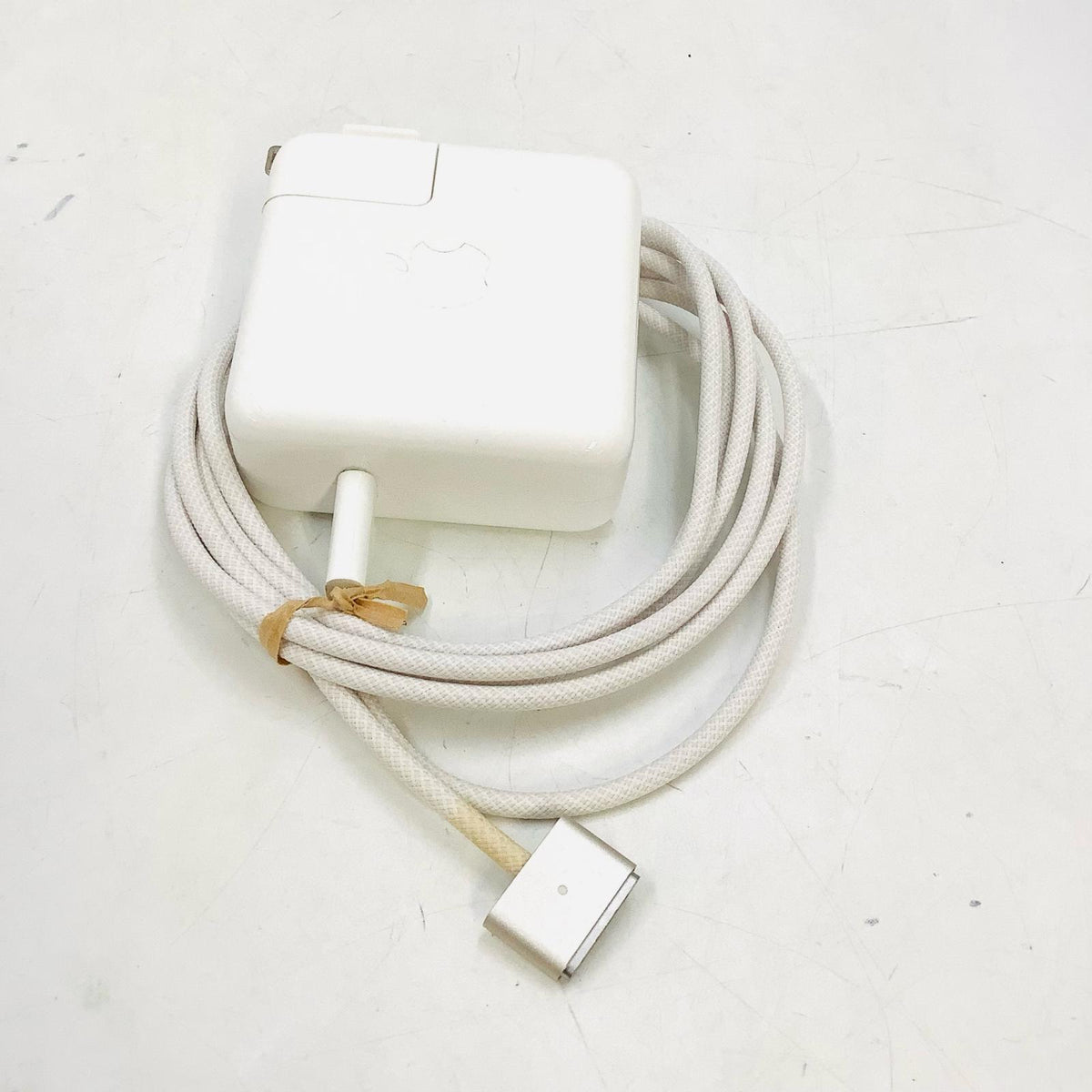 【全額返金保証】【最速発送】Apple MacBook Air 15インチ 2023 Apple M2 16GB 512GB スターライト 100% 超美品 動作確認済