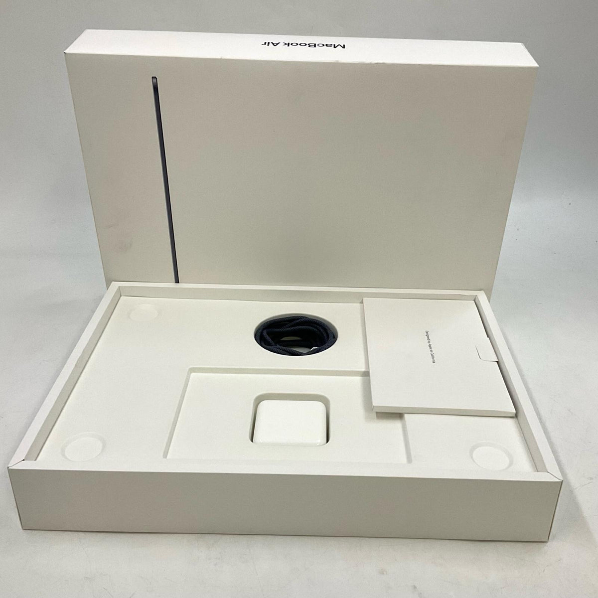 【全額返金保証】【最速発送】Apple MacBook Air 13.6インチ 2024 Apple M3 16GB 512GB ミッドナイト 100% 美品 動作確認済