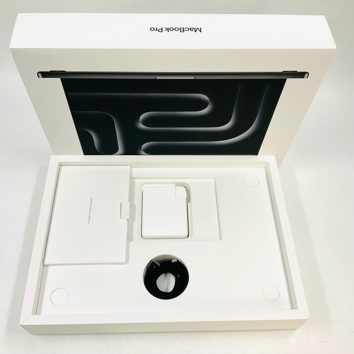 【全額返金保証】【最速発送】Apple MacBook Pro 16インチ 2023 Apple M3 Max 36GB 512GB スペースグレイ 99% 超美品 動作確認済
