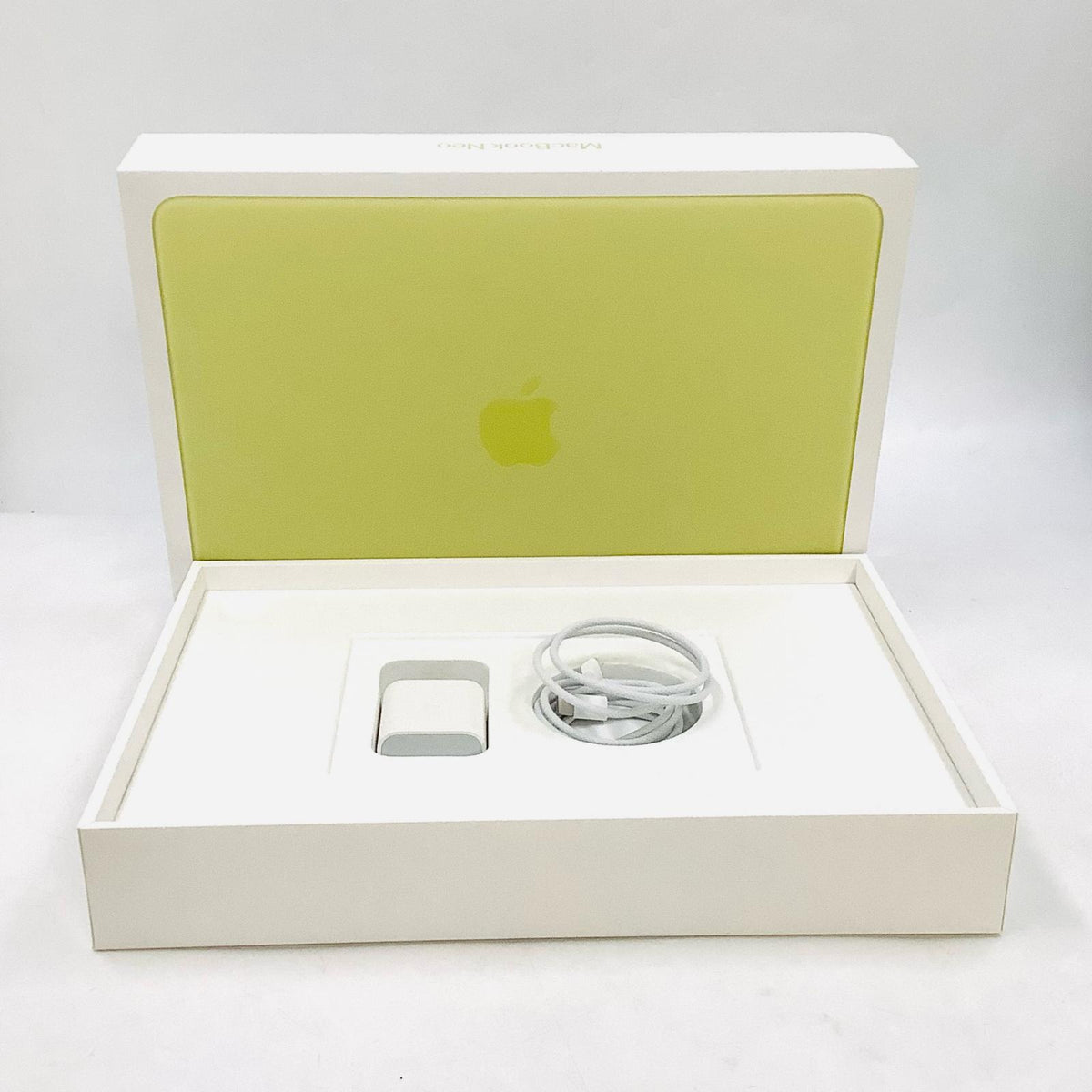 【全額返金保証】【最速発送】Apple MacBook Neo 13インチ Apple A18 Pro 8GB 256GB シトラス 100% 超美品 動作確認済