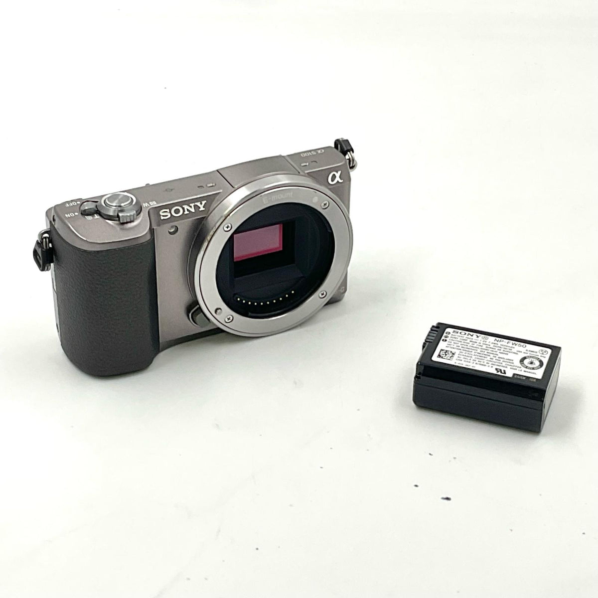 【全額返金保証】【最速発送】Sony デジタル一眼 α5100 ILCE-5100 ボディ ブラウン 美品 動作確認済