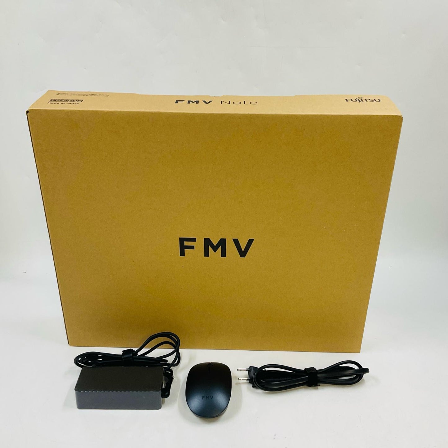 【全額返金保証】【最速発送】FUJITSU FMV A78-K3 FMVA78K3LN AMD Ryzen 7 7735U 32GB M.2 SSD 512GB 99% 超美品 動作確認済