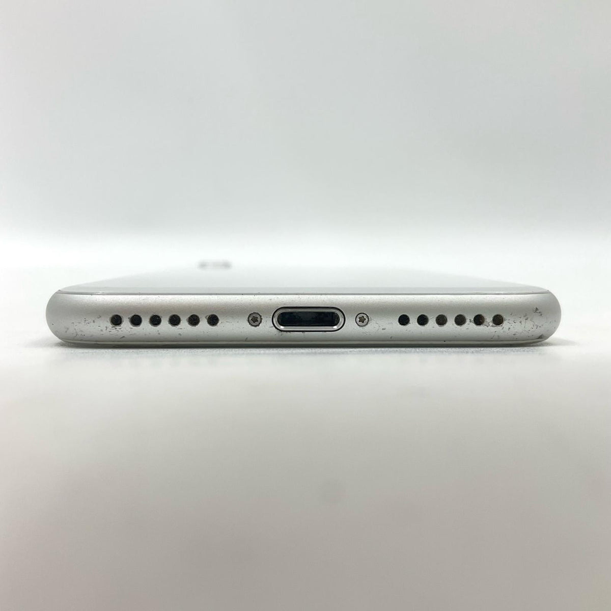 【最速発送】Apple iPhone iPhone 8 64GB シルバー Softbank SIMフリー 白ロム【難有】 86%
