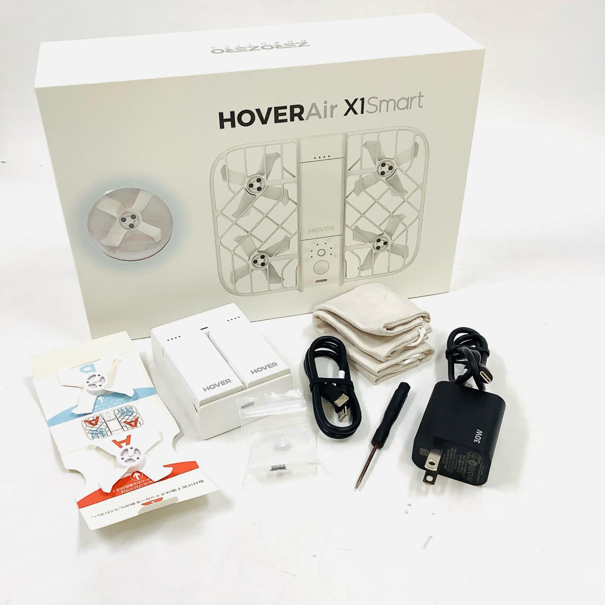 【全額返金保証】【最速発送】HOVERAir HOVERAir X1 Smart ホワイト 超美品 動作確認済