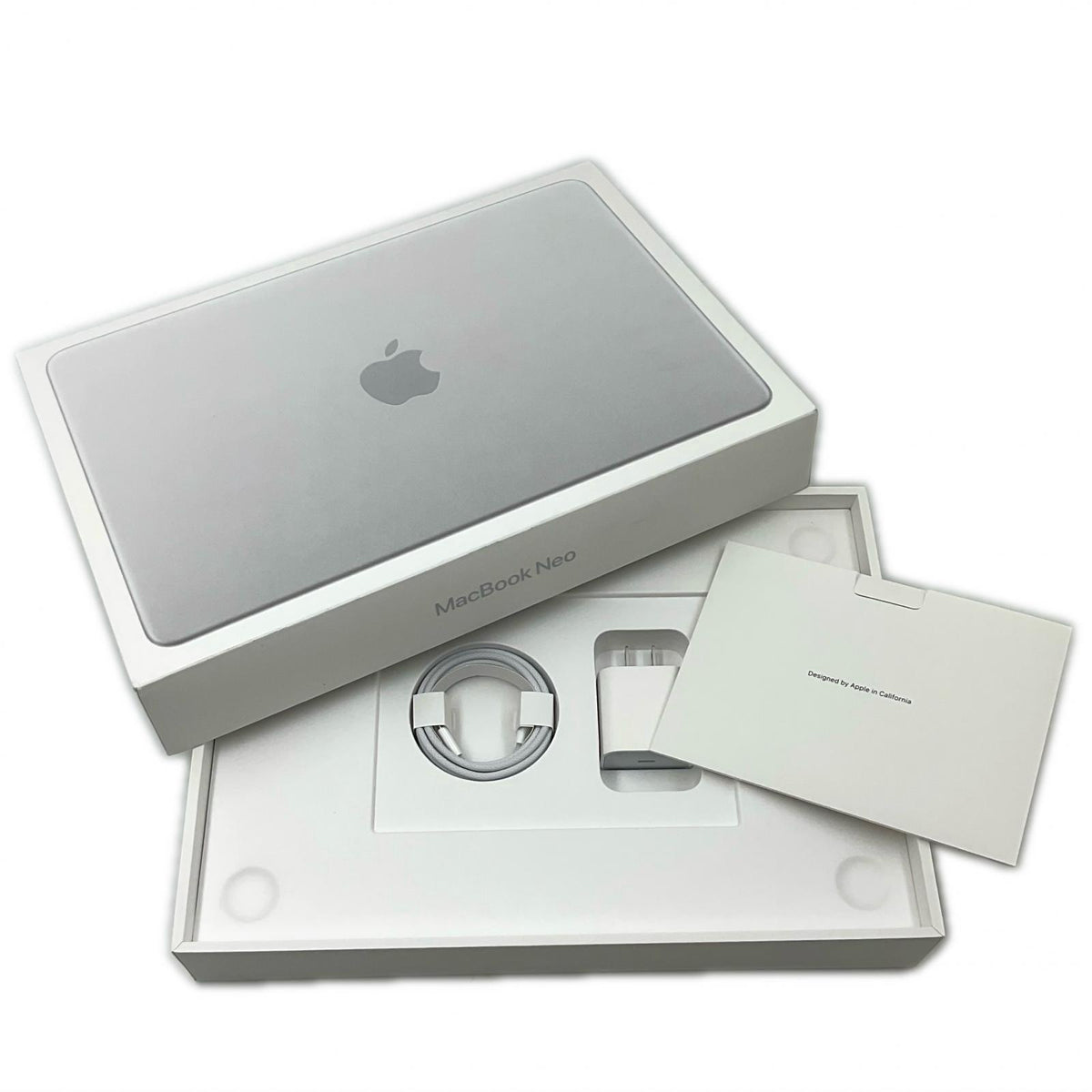 【全額返金保証】【最速発送】Apple MacBook Neo 13インチ 2026 Apple A18 Pro 8GB 512GB シルバー 100% 美品 動作確認済
