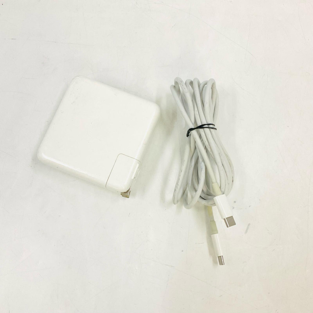 【全額返金保証】【最速発送】Apple MacBook Pro 16インチ 2019 2.3 GHz 8コア Intel core i9 32GB 1TB シルバー 美品 動作確認済