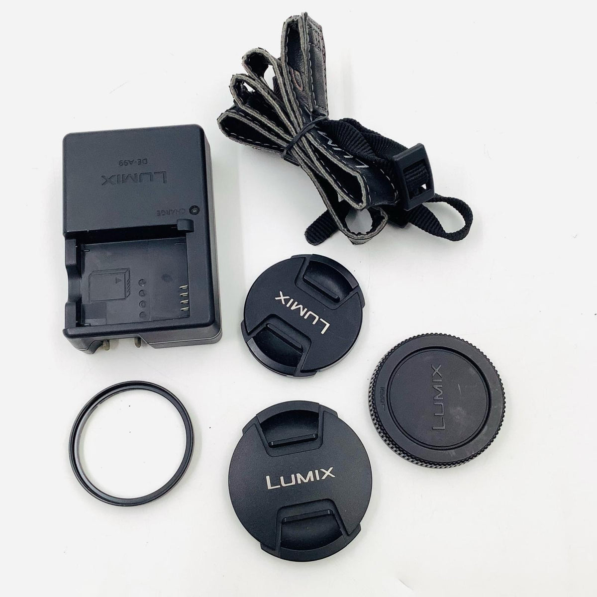 【最速発送】Panasonic デジタル一眼 LUMIX DMC-GF6W ダブルズームレンズキット ホワイト【難有】