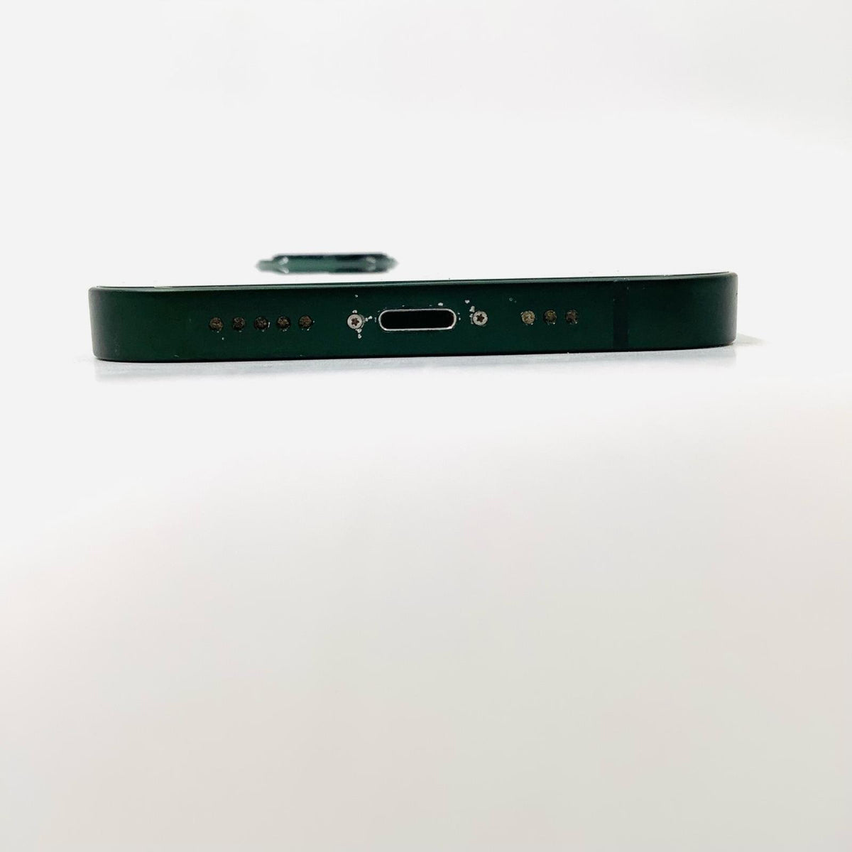 【全額返金保証】【最速発送】Apple iPhone iPhone 13 128GB グリーン docomo SIMフリー 白ロム 動作確認済 77%