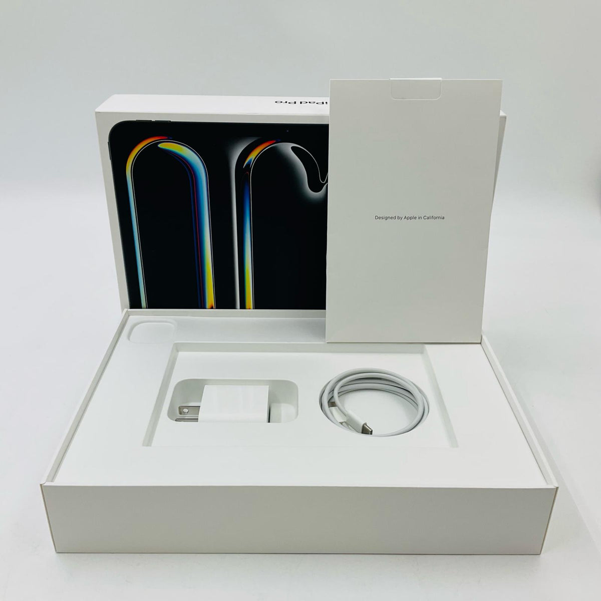 【全額返金保証】【最速発送】Apple iPad Pro (M4) 11インチ 第5世代 256GB スペースグレイ WiFi+Cellular au 白ロム 美品 動作確認済