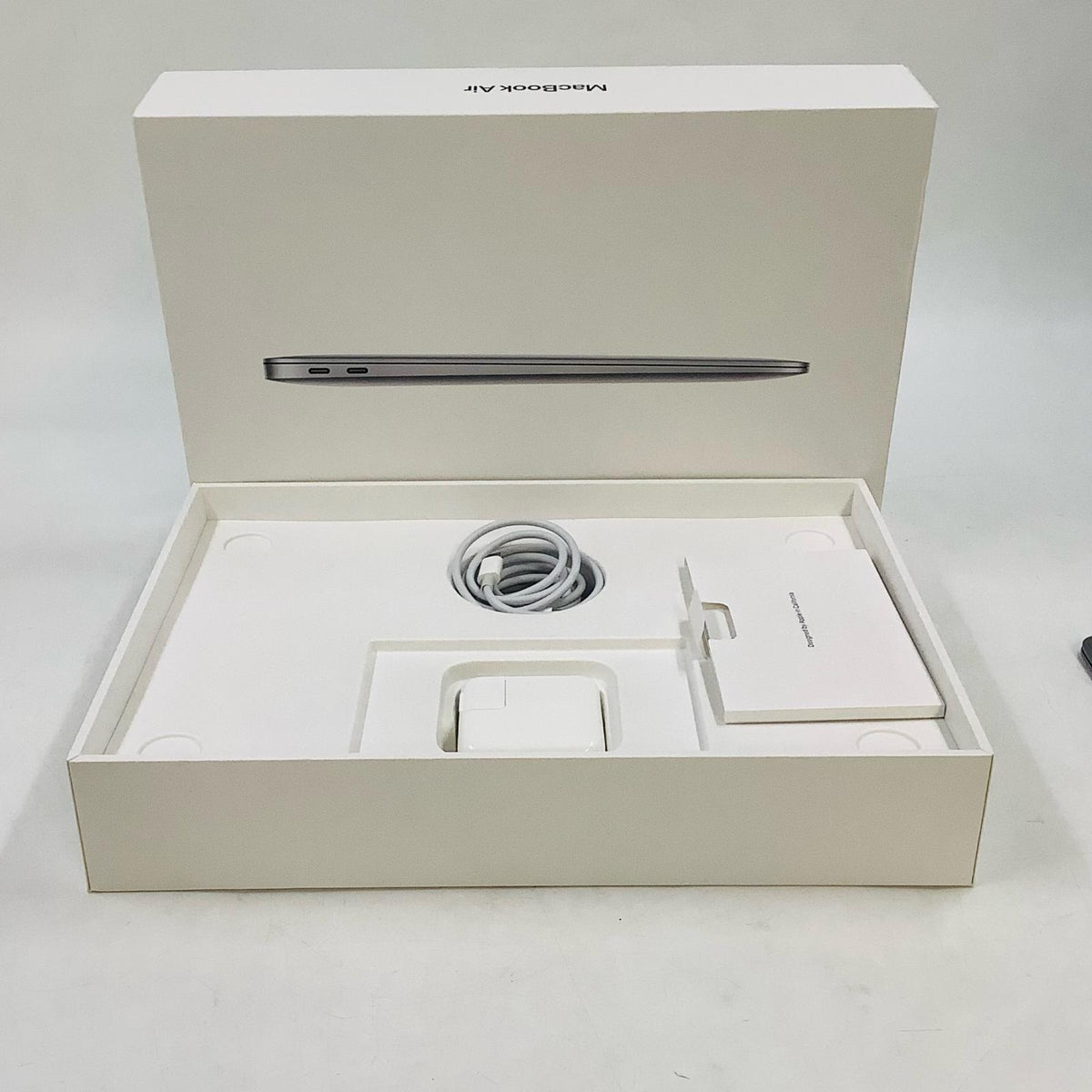【全額返金保証】【最速発送】Apple MacBook Air 13インチ 2020 Apple M1 16GB 256GB スペースグレイ 88% 美品 動作確認済