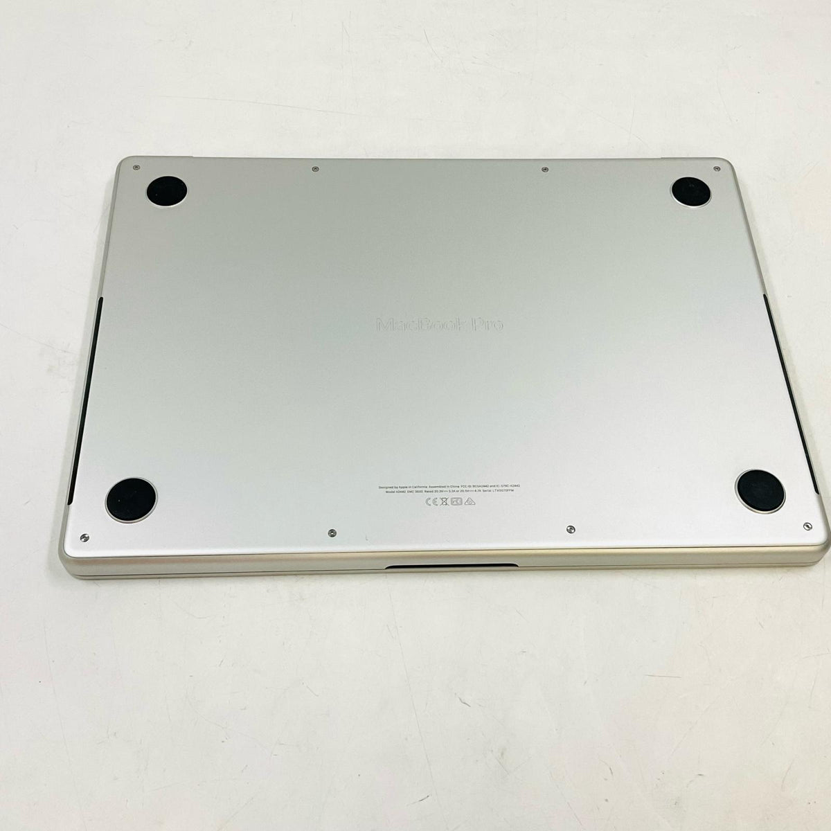 【全額返金保証】【最速発送】Apple MacBook Pro 14インチ 2021 Apple M1 Pro 16GB 512GB シルバー 91% 美品 動作確認済