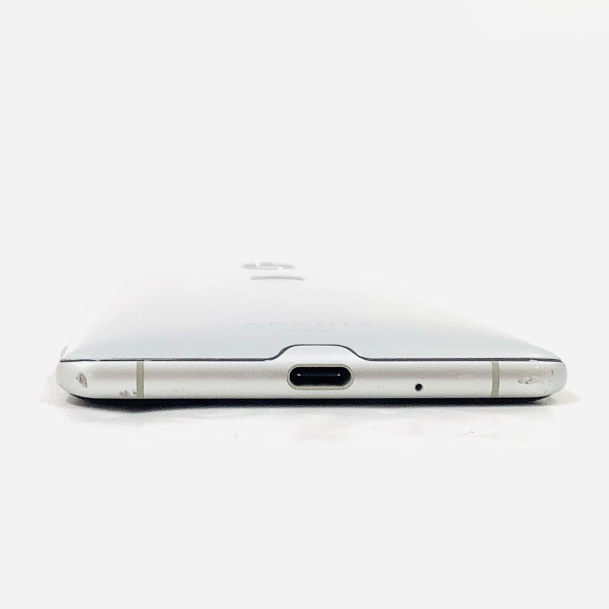 【最速発送】Sony Xperia XZ3 64GB ホワイトシルバー au SOV39 白ロム【難有】