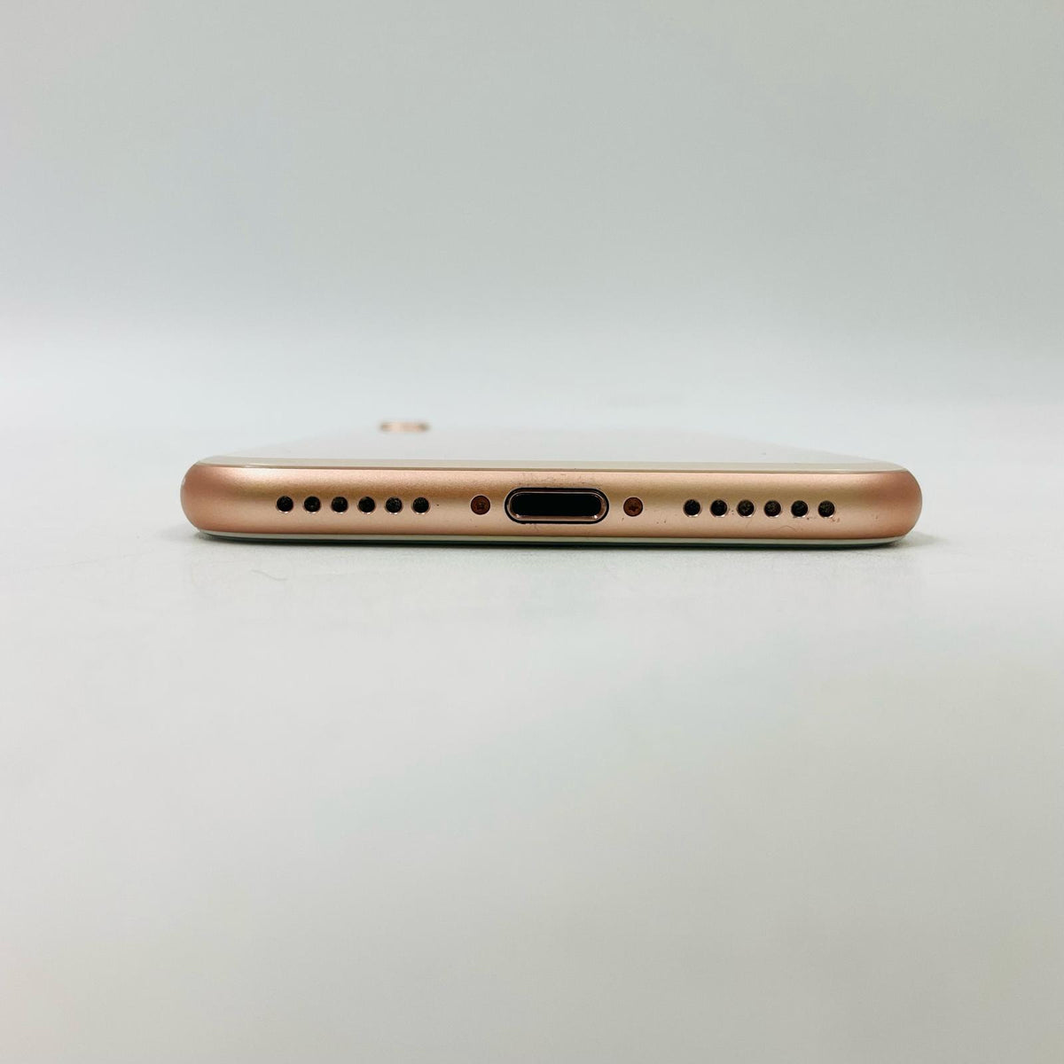【全額返金保証】【最速発送】Apple iPhone iPhone 8 64GB ゴールド Softbank 白ロム 動作確認済 69%