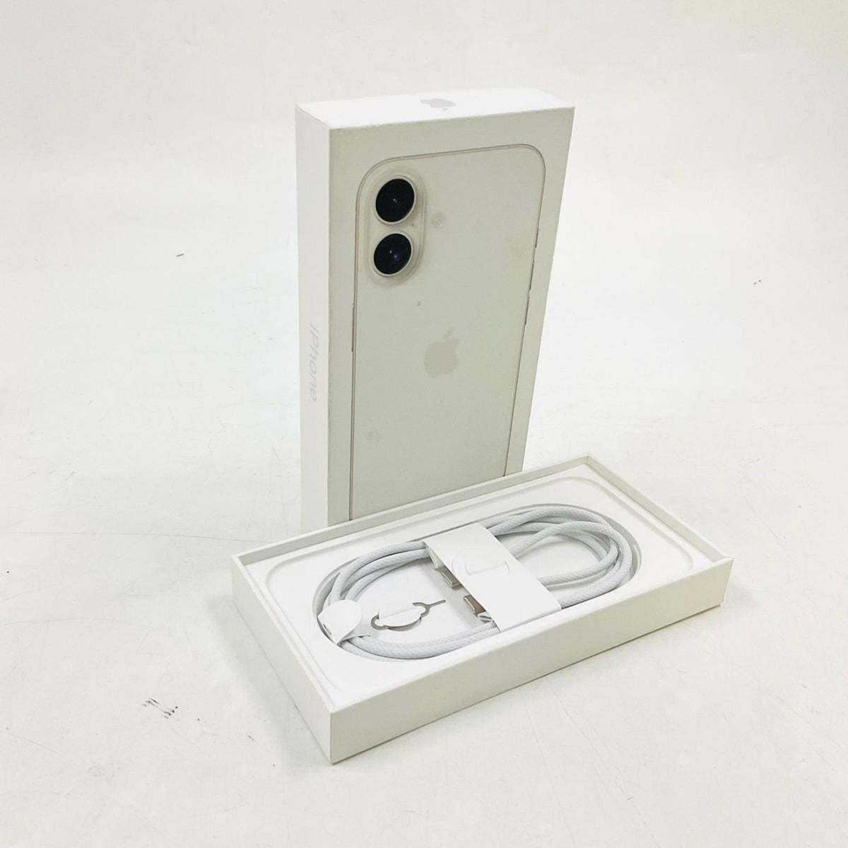 【全額返金保証】【最速発送】Apple iPhone iPhone 16 128GB ホワイト docomo SIMフリー 白ロム 美品 動作確認済 100%