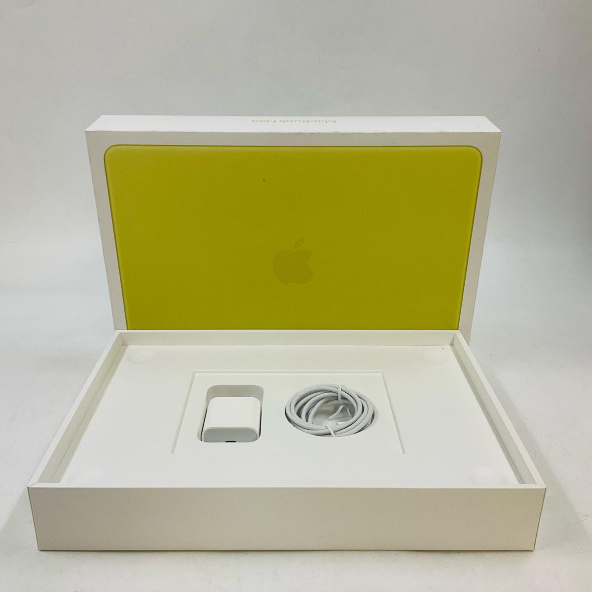 【全額返金保証】【最速発送】Apple MacBook Neo 13インチ Apple A18 Pro 8GB 512GB シトラス 100% 超美品 動作確認済
