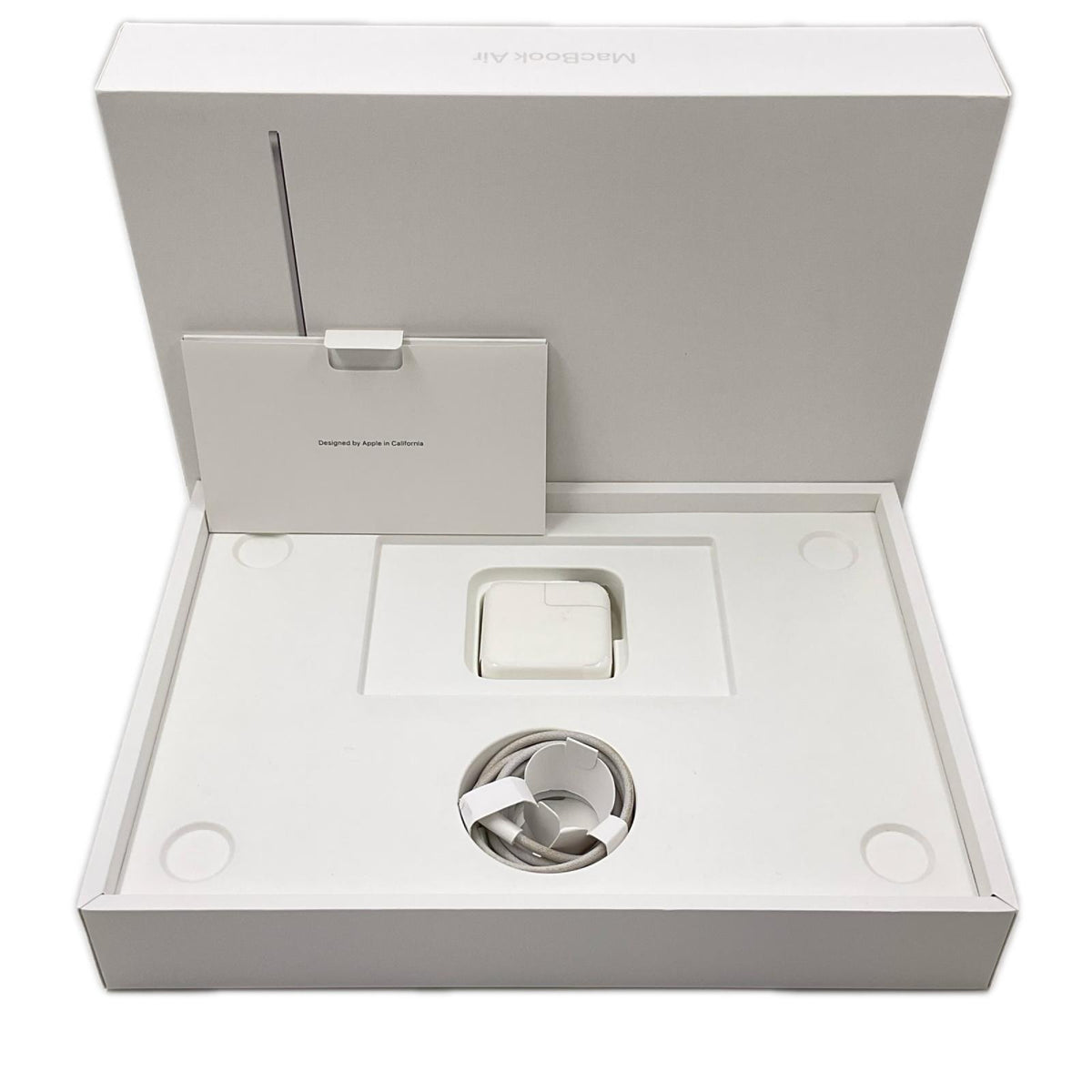 【全額返金保証】【最速発送】Apple MacBook Air 13インチ 2022 Apple M2 8GB 256GB シルバー 90% 動作確認済