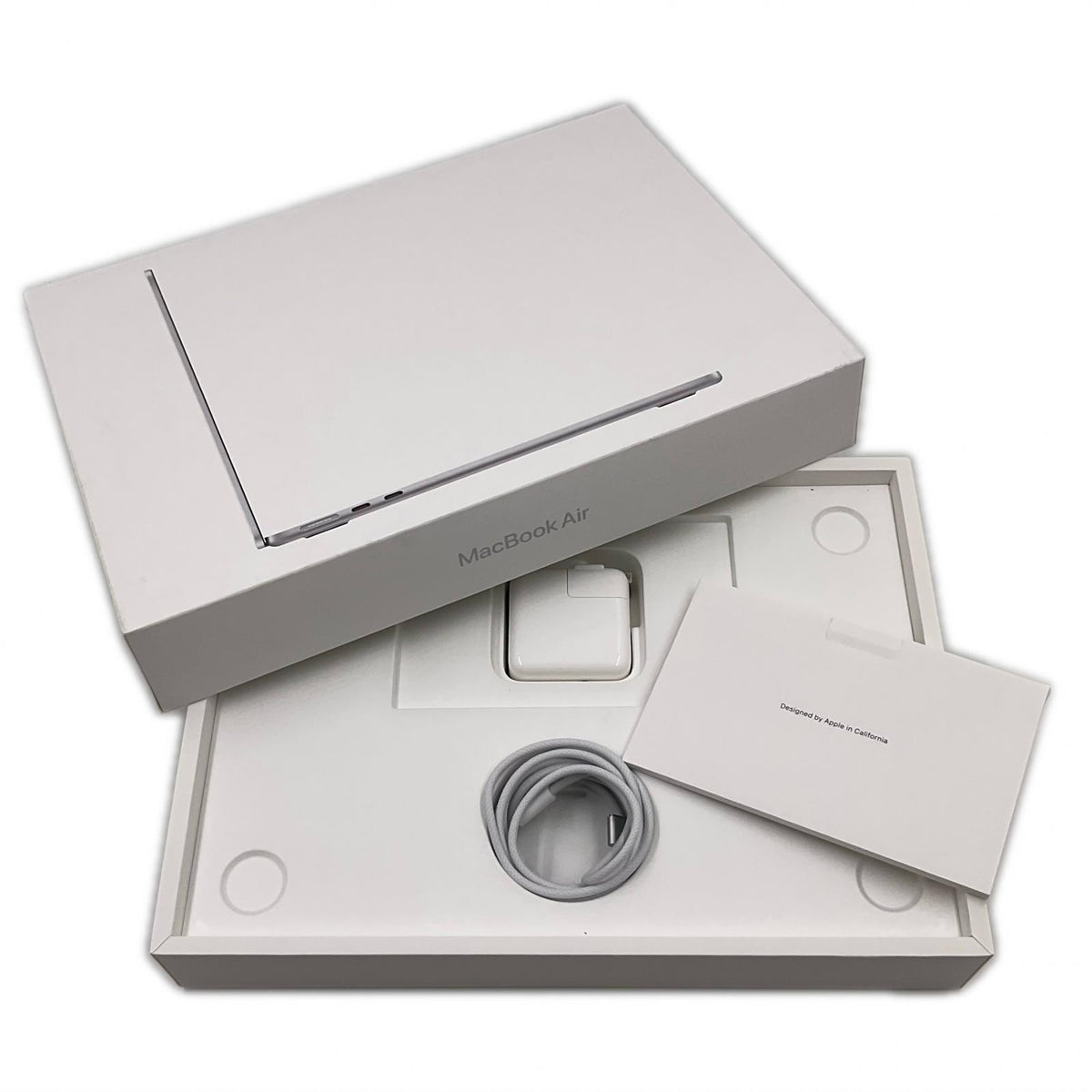 【全額返金保証】【最速発送】Apple MacBook Air 13インチ 2025 Apple M4 16GB SSD 256GB シルバー 100% 美品 動作確認済