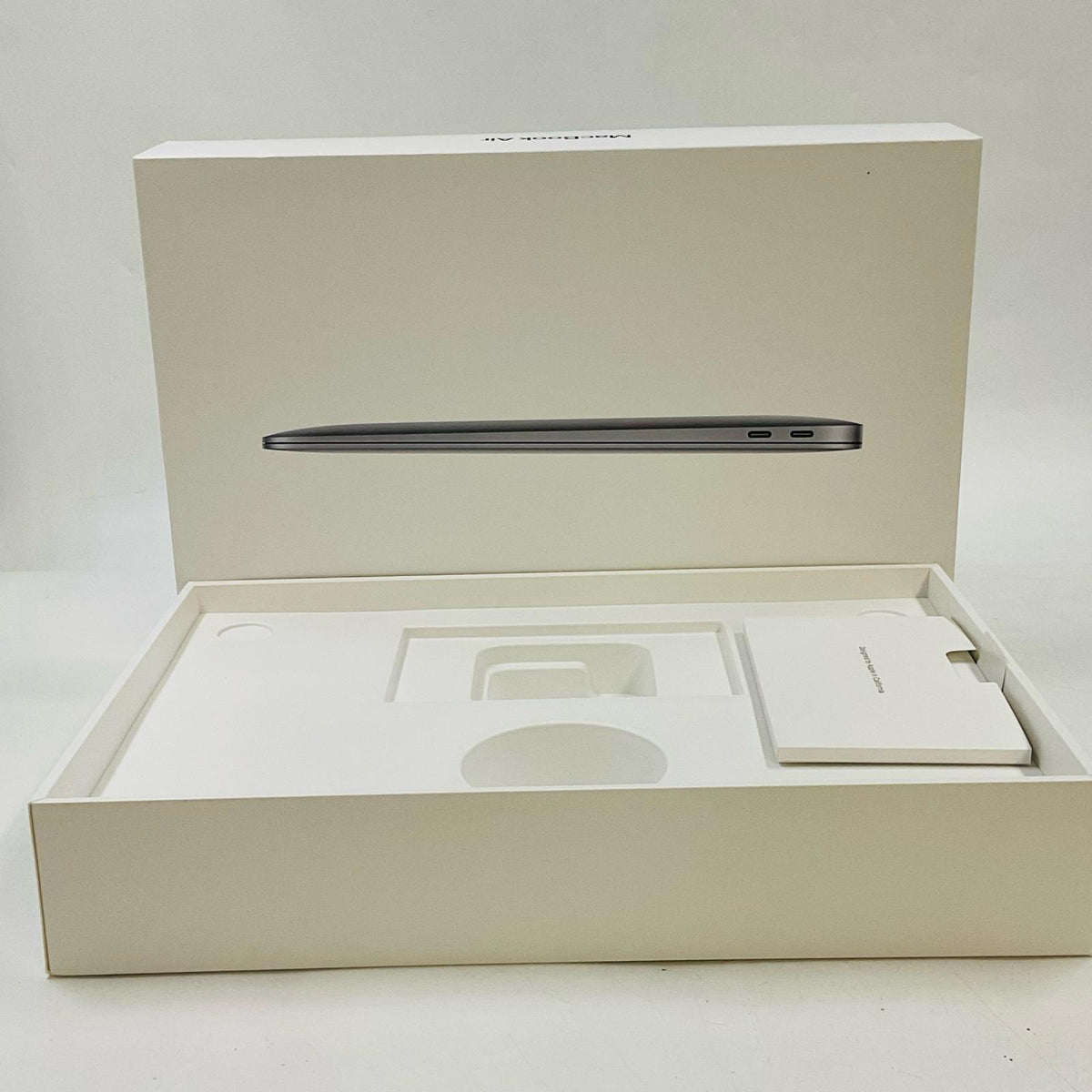 【全額返金保証】【最速発送】Apple MacBook Air 13インチ 2020 Apple M1 8GB SSD 512GB スペースグレイ 93% 美品 動作確認済