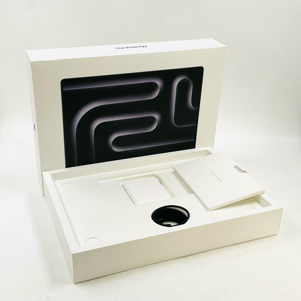 【全額返金保証】【最速発送】Apple MacBook Pro 16インチ 2024 Apple M4 Pro 48GB SSD 512GB スペースブラック 100% 美品 動作確認済