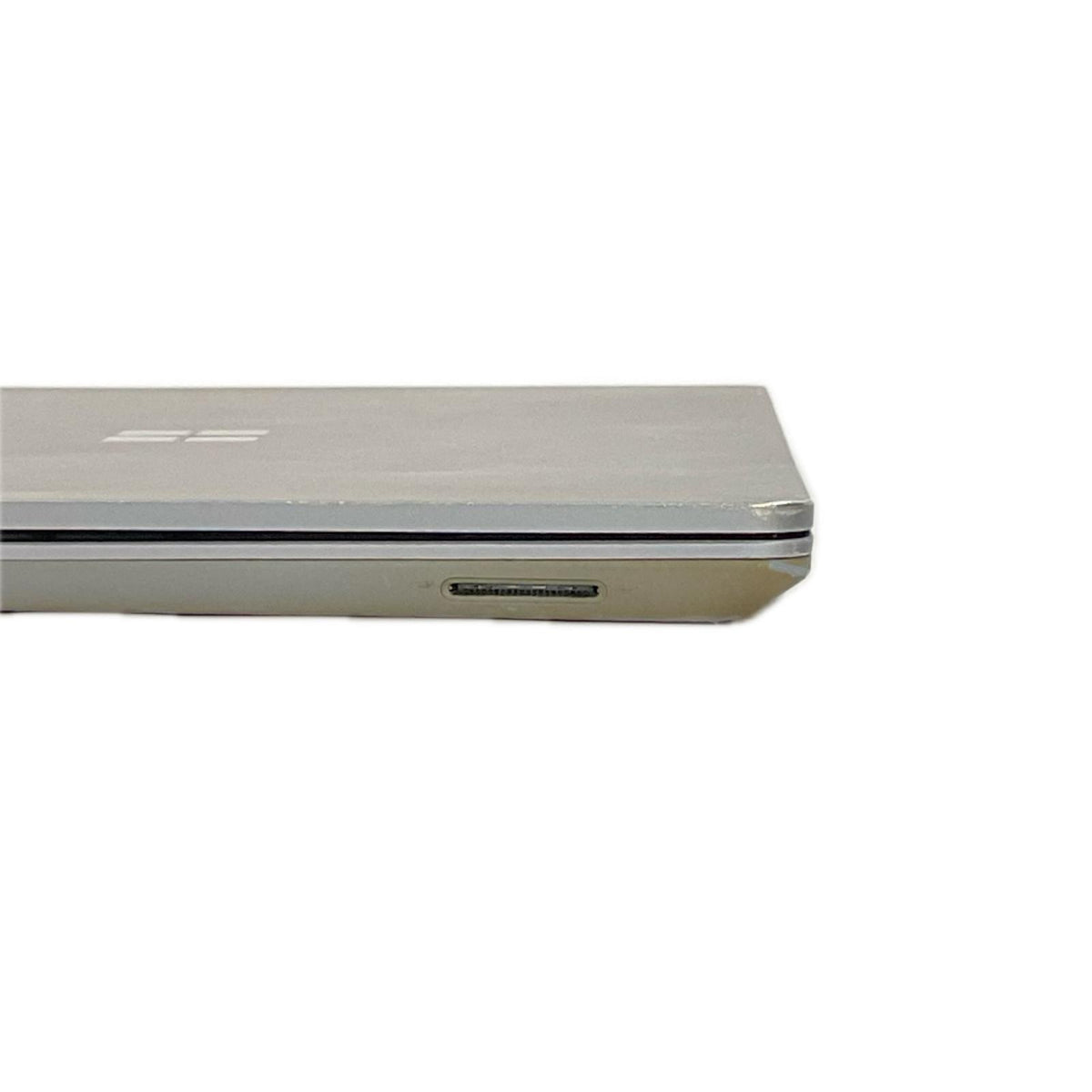 【最速発送】Microsoft Corporation Surface Surface Laptop Go 2 11th Gen Intel(R) Core(TM) i5-1135G7 @ 2.40GHz 8GB SSD(NVMe) 128GB Intel(R) Iris(R) Xe Graphics 77%【難有】