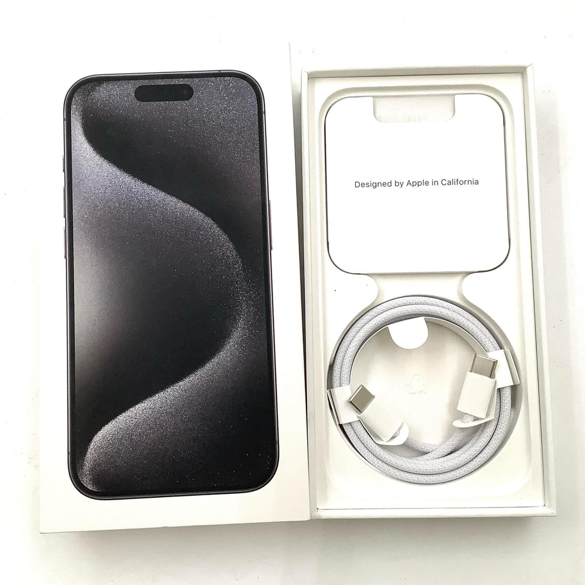 【全額返金保証】【最速発送】Apple iPhone iPhone 15 Pro 128GB ブラックチタニウム SIMフリー 白ロム 美品 動作確認済 83%