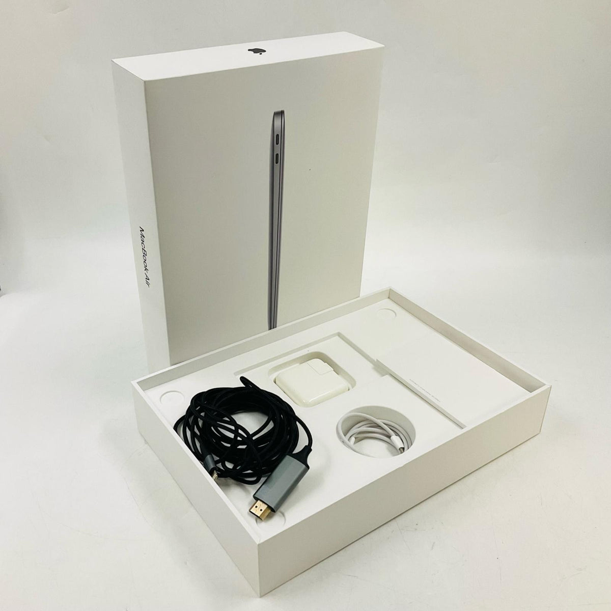 【全額返金保証】【最速発送】Apple MacBook Air 13インチ 2020 Apple M1 8GB SSD 256GB スペースグレイ 94% 美品 動作確認済