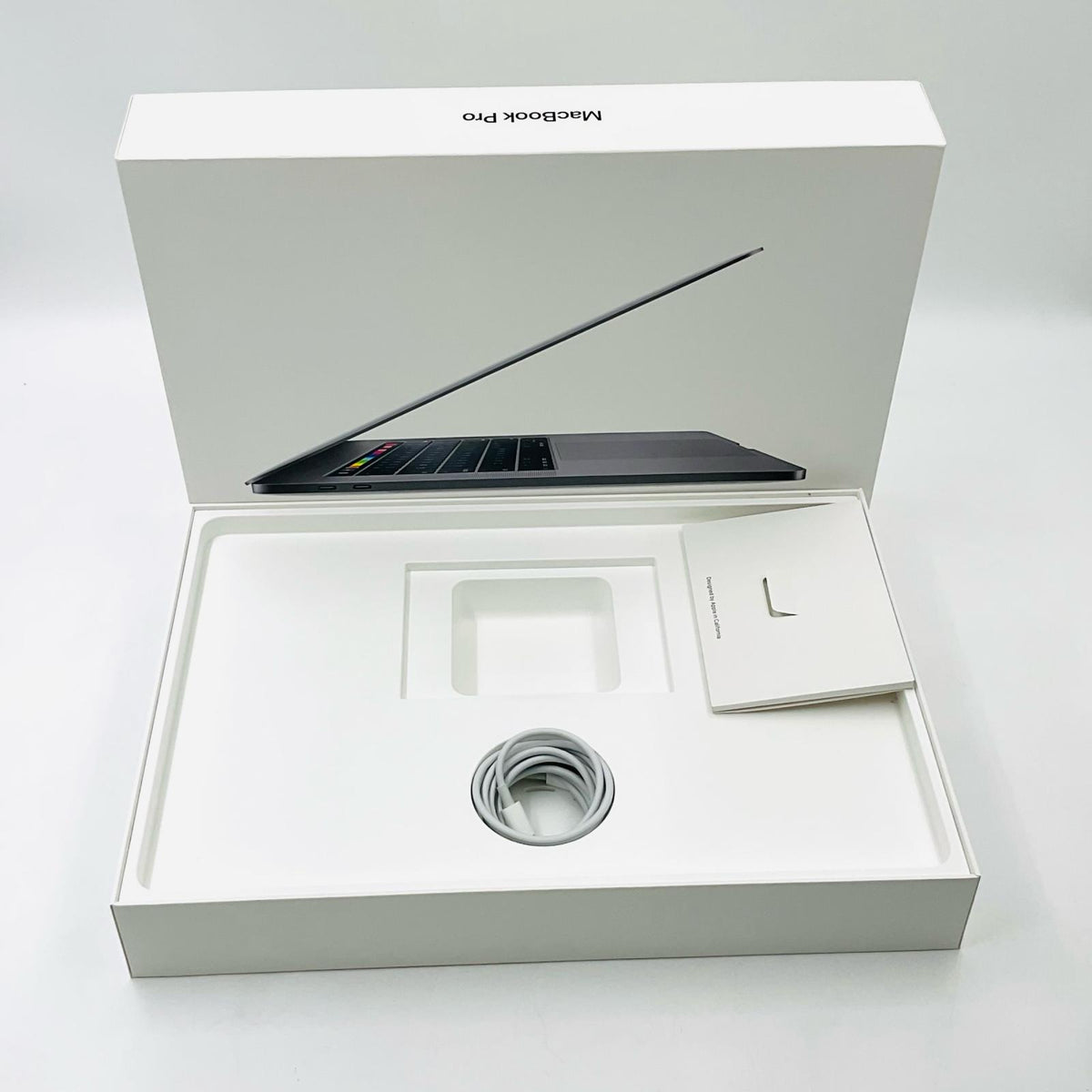 【全額返金保証】【最速発送】Apple MacBook Pro 15インチ 2019 8-Core Intel Core i9 16GB SSD 512GB スペースグレイ 80% 動作確認済