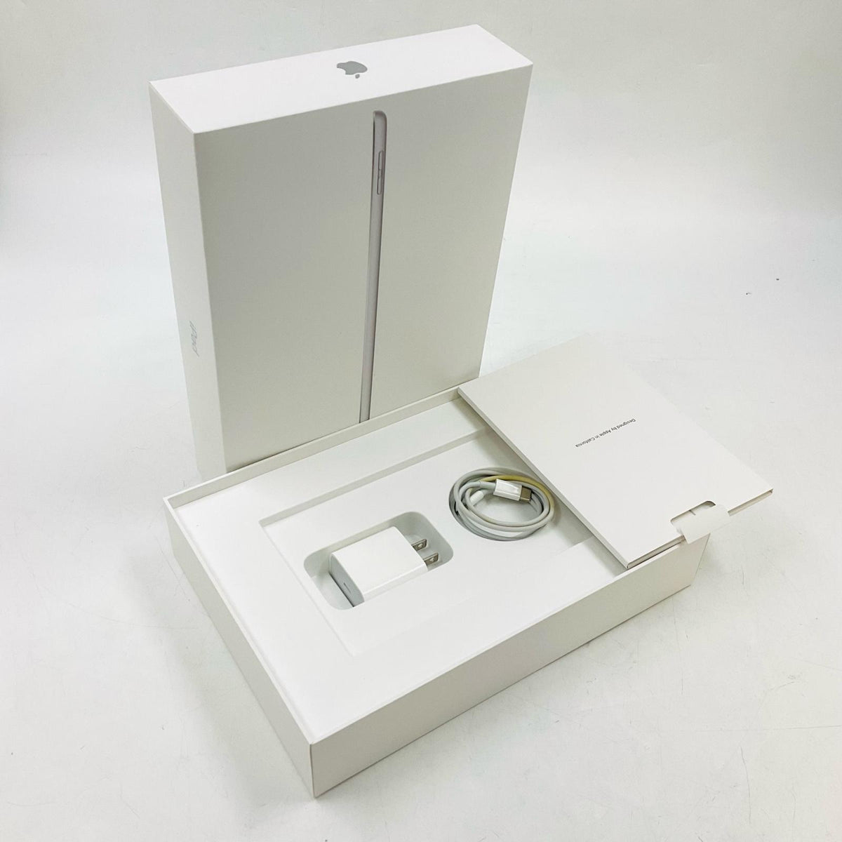 【全額返金保証】【最速発送】Apple iPad iPad 10.2インチ 第9世代 256GB シルバー WiFi+Cellular Softbank 白ロム 美品 動作確認済