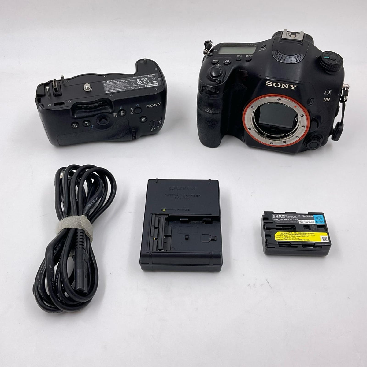 【最速発送】Sony デジタル一眼 α99 SLT-A99V ボディ ブラック【難有】