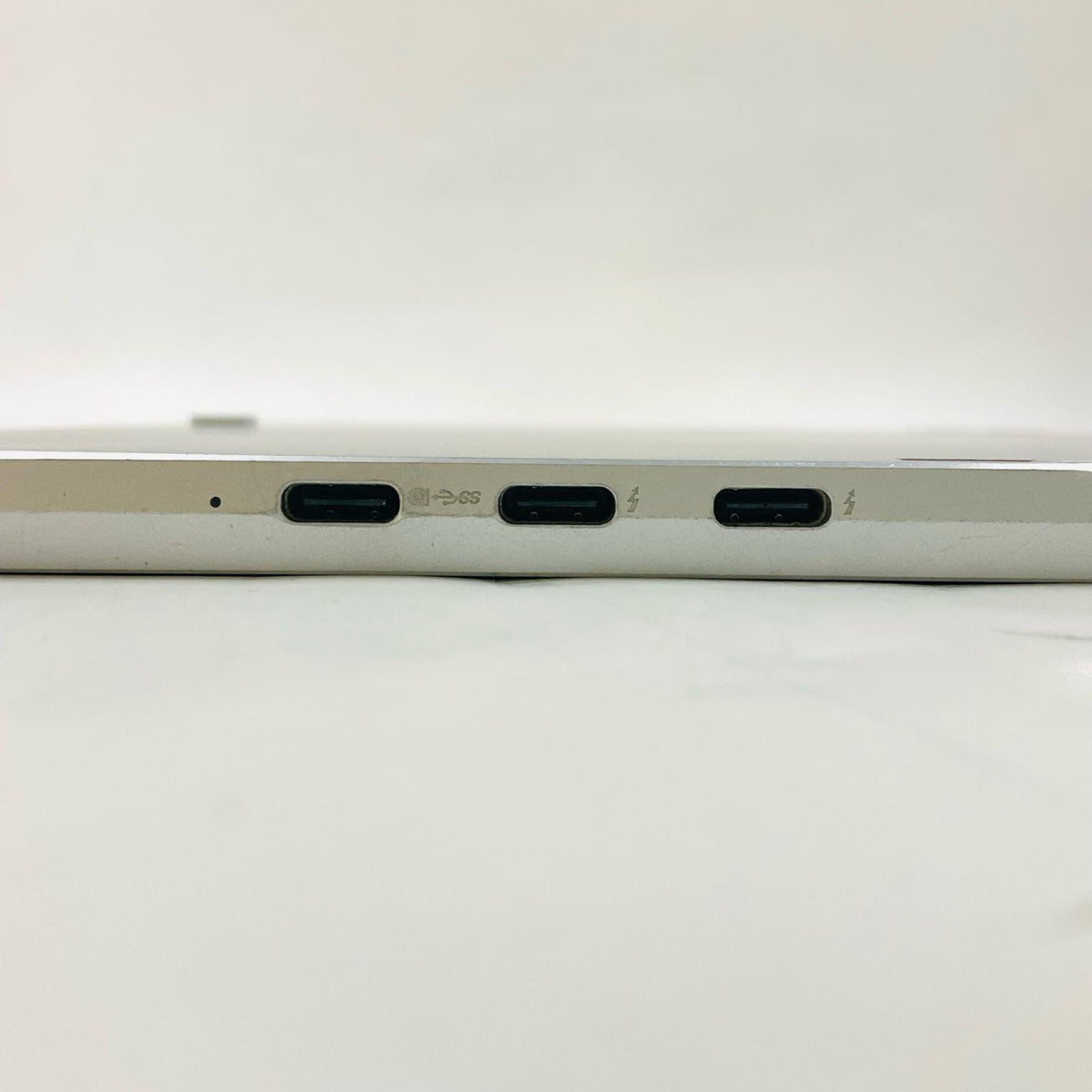 【全額返金保証】【最速発送】HP Elite x2 G4 i5-8265U 1.6GHz 8GB M.2 SSD 256GB 100% 動作確認済