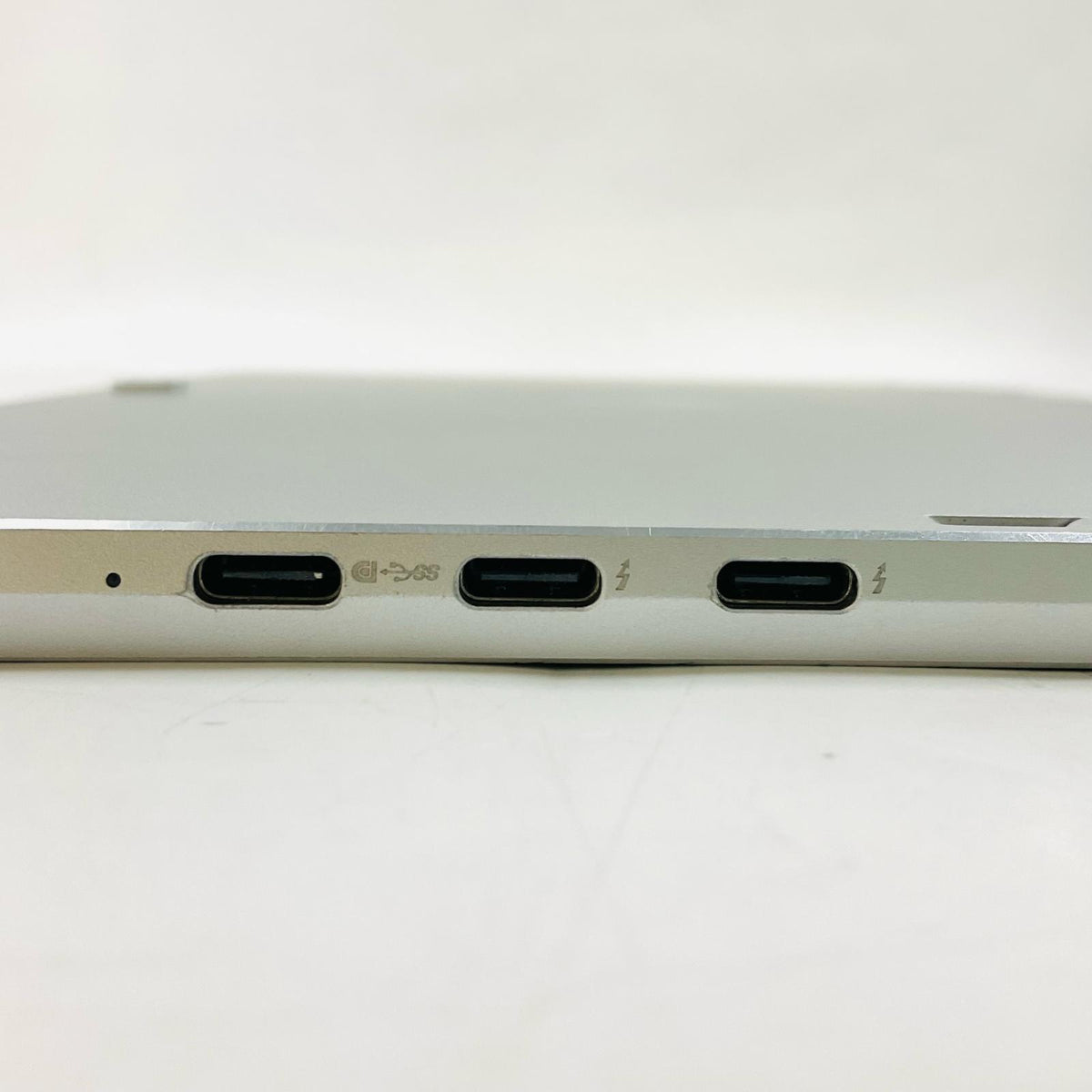 【全額返金保証】【最速発送】HP Elite x2 G4 i5-8265U 1.6GHz 8GB M.2 SSD 256GB 100% 動作確認済
