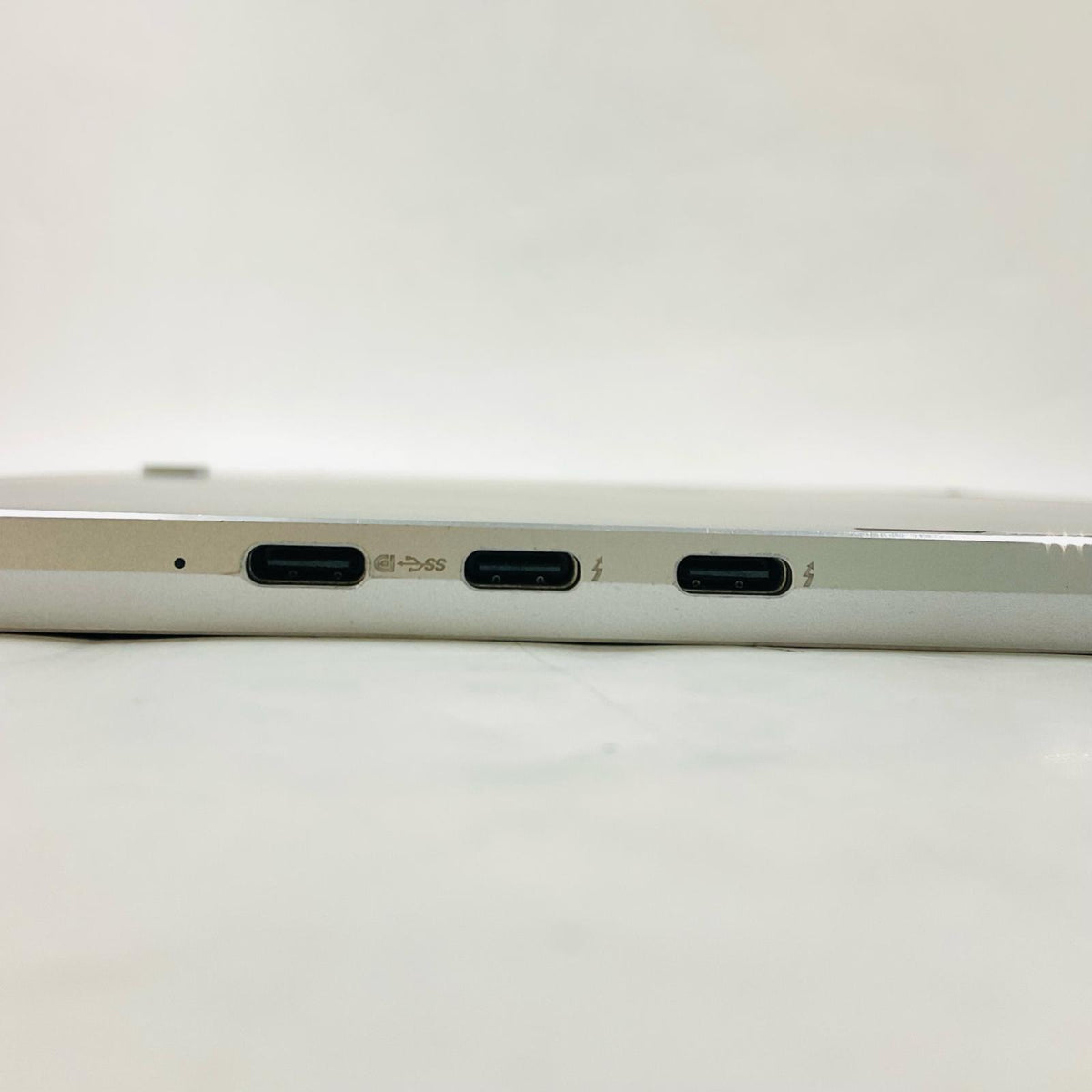 【全額返金保証】【最速発送】HP Elite x2 G4 i5-8265U 1.6GHz 8GB M.2 SSD 256GB 100% 動作確認済