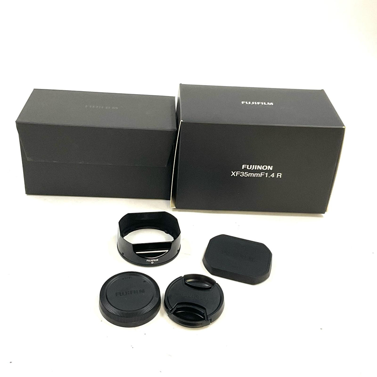 【全額返金保証】【最速発送】FUJIFILM フジノンレンズ XF35mmF1.4 R 美品 動作確認済