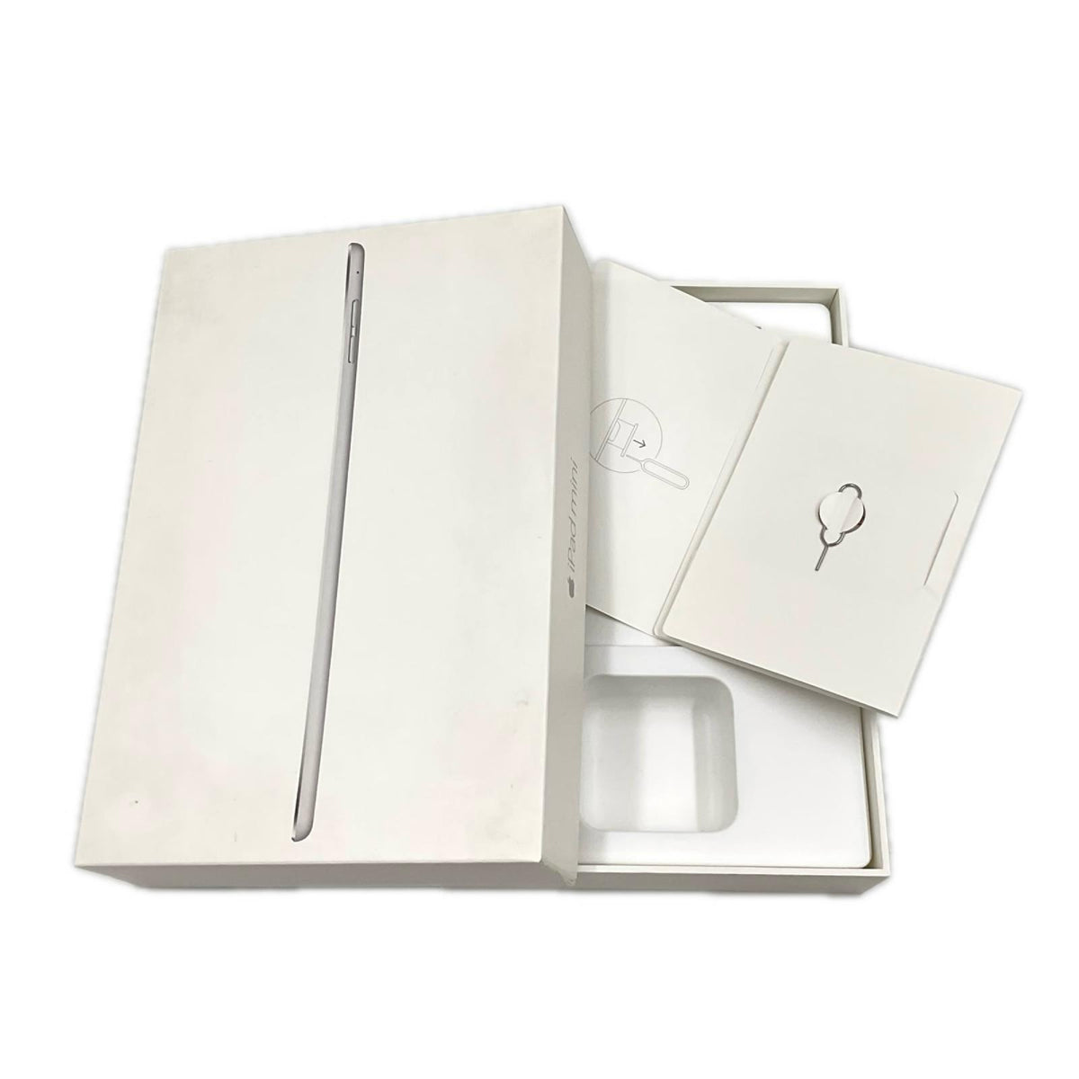 【最速発送】Apple iPad mini 7.9インチ 第4世代 16GB シルバー WiFi+Cellular docomo 白ロム【難有】