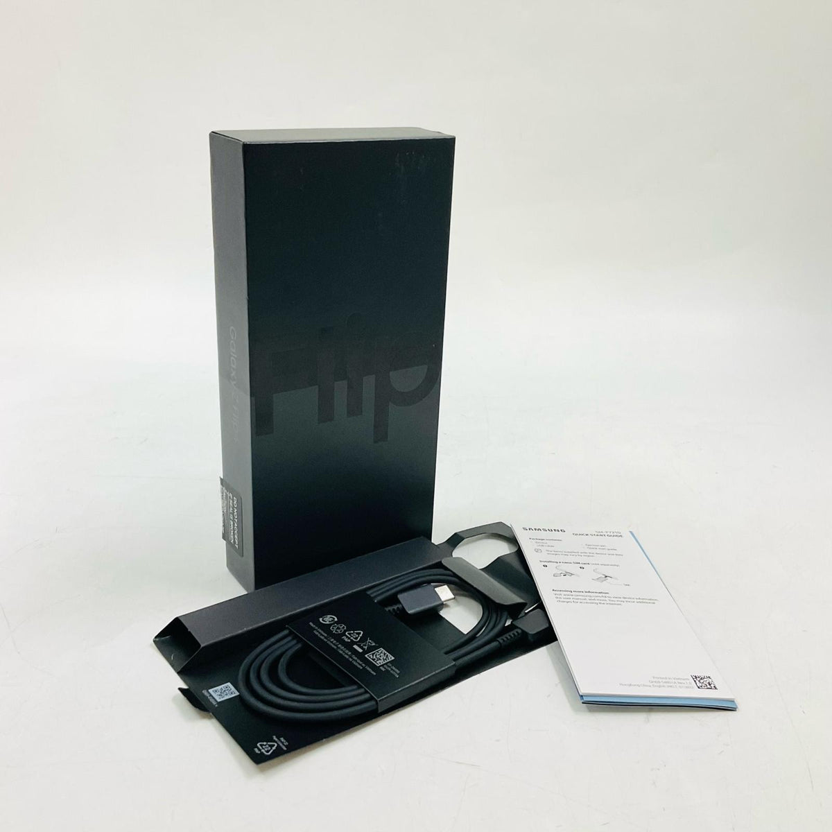 【全額返金保証】【最速発送】SAMSUNG Galaxy Z Flip4 512GB グラファイト SIMフリー SM-F7210 白ロム 美品 動作確認済