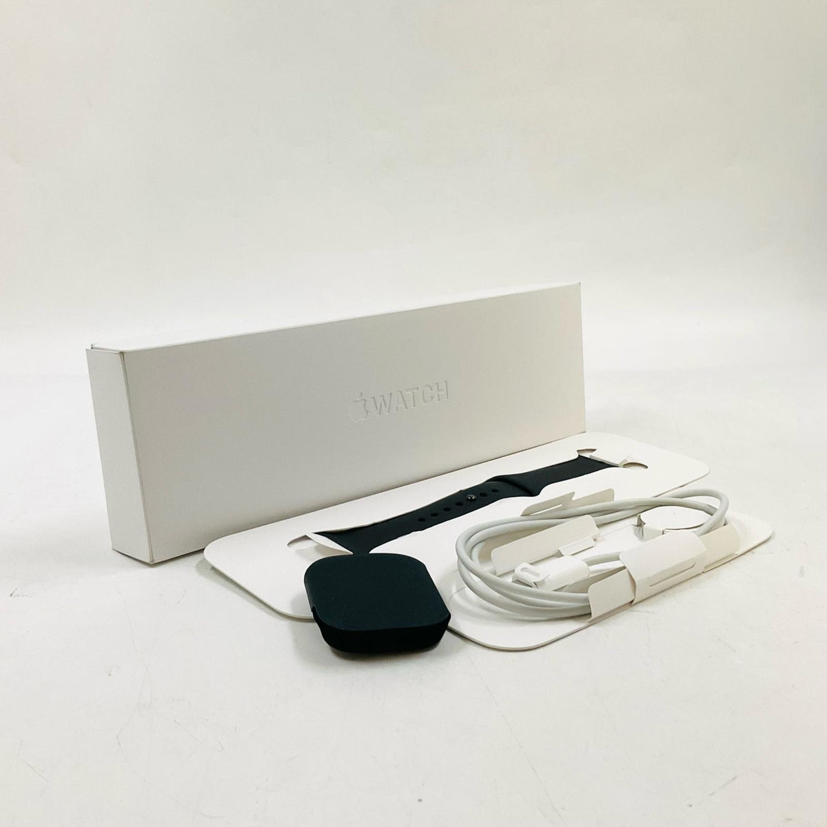 【全額返金保証】【最速発送】Apple Watch Series 10 アルミニウム 46mm GPS+Cellular 白ロム 92% 動作確認済