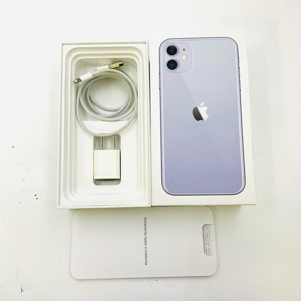 【全額返金保証】【最速発送】Apple iPhone iPhone 11 256GB パープル au SIMフリー 白ロム 動作確認済 85%