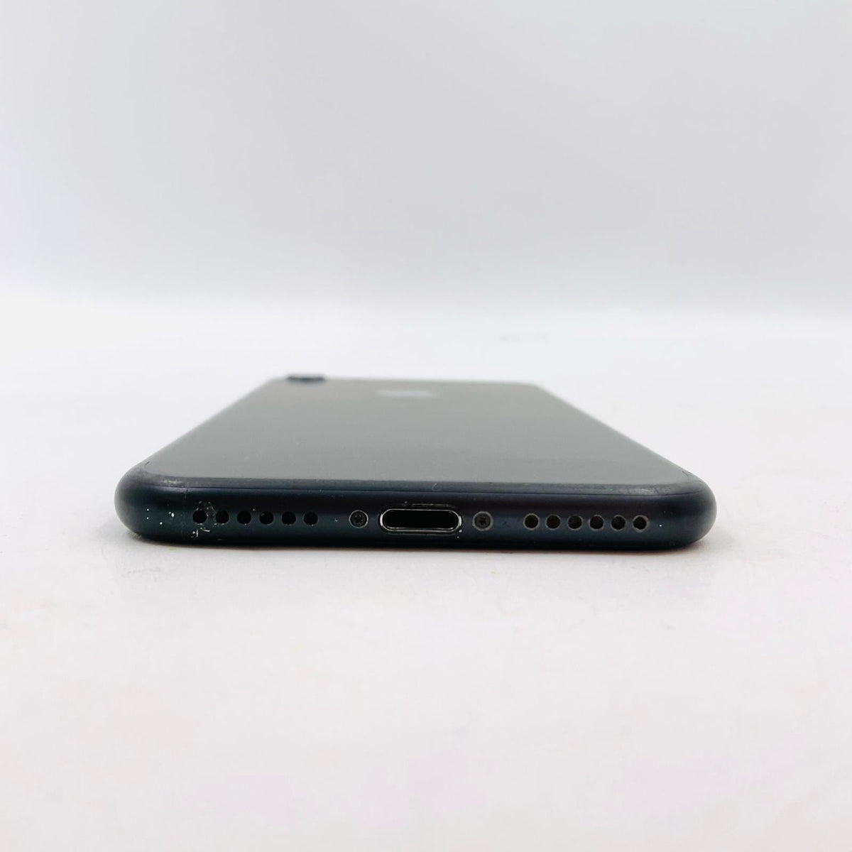【全額返金保証】【最速発送】Apple iPhone iPhone 7 128GB ブラック docomo 白ロム 動作確認済 68%