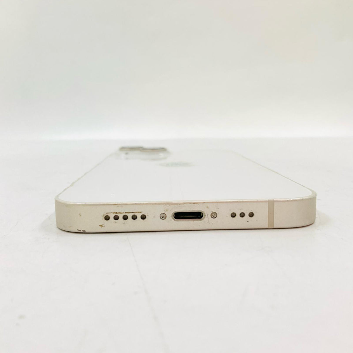 【最速発送】Apple iPhone iPhone 14 128GB スターライト docomo SIMフリー 白ロム【難有】 81%