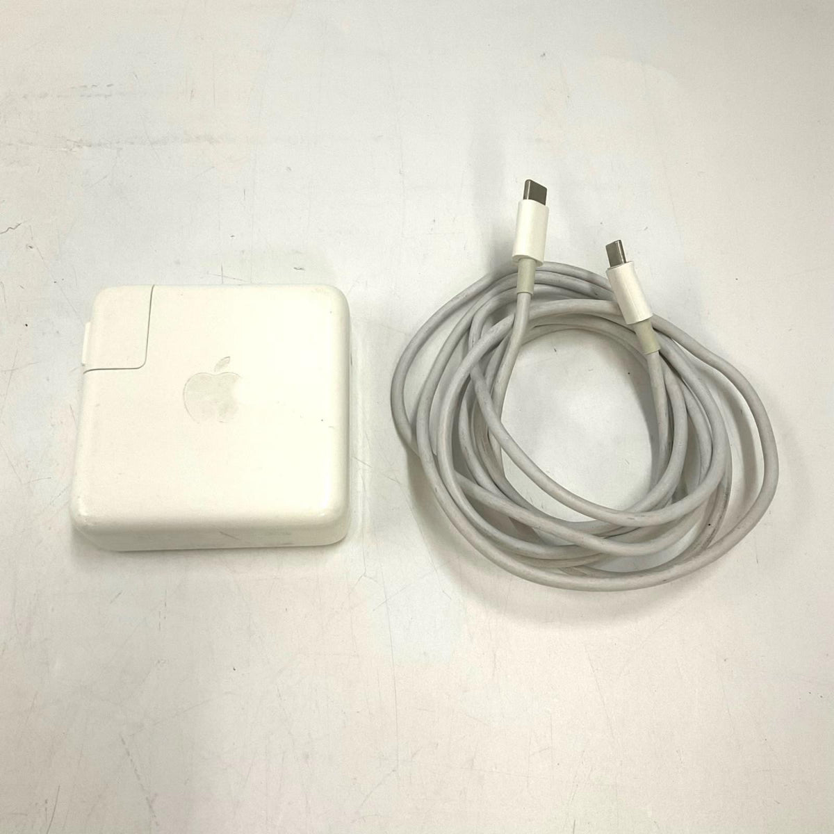 【全額返金保証】【最速発送】Apple MacBook Pro 13インチ 2020 Quad-Core Intel Core i5 8GB SSD 256GB スペースグレイ 92% 動作確認済